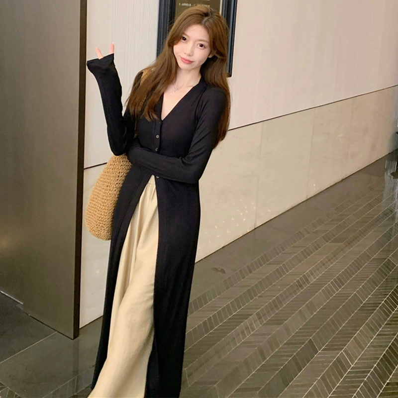 Официальное фото, реальная цена, тонкая солнцезащитная куртка, женский кардиган, летний дизайн, нишевый элегантный, черный топ с v-образным вырезом и длинными рукавами.