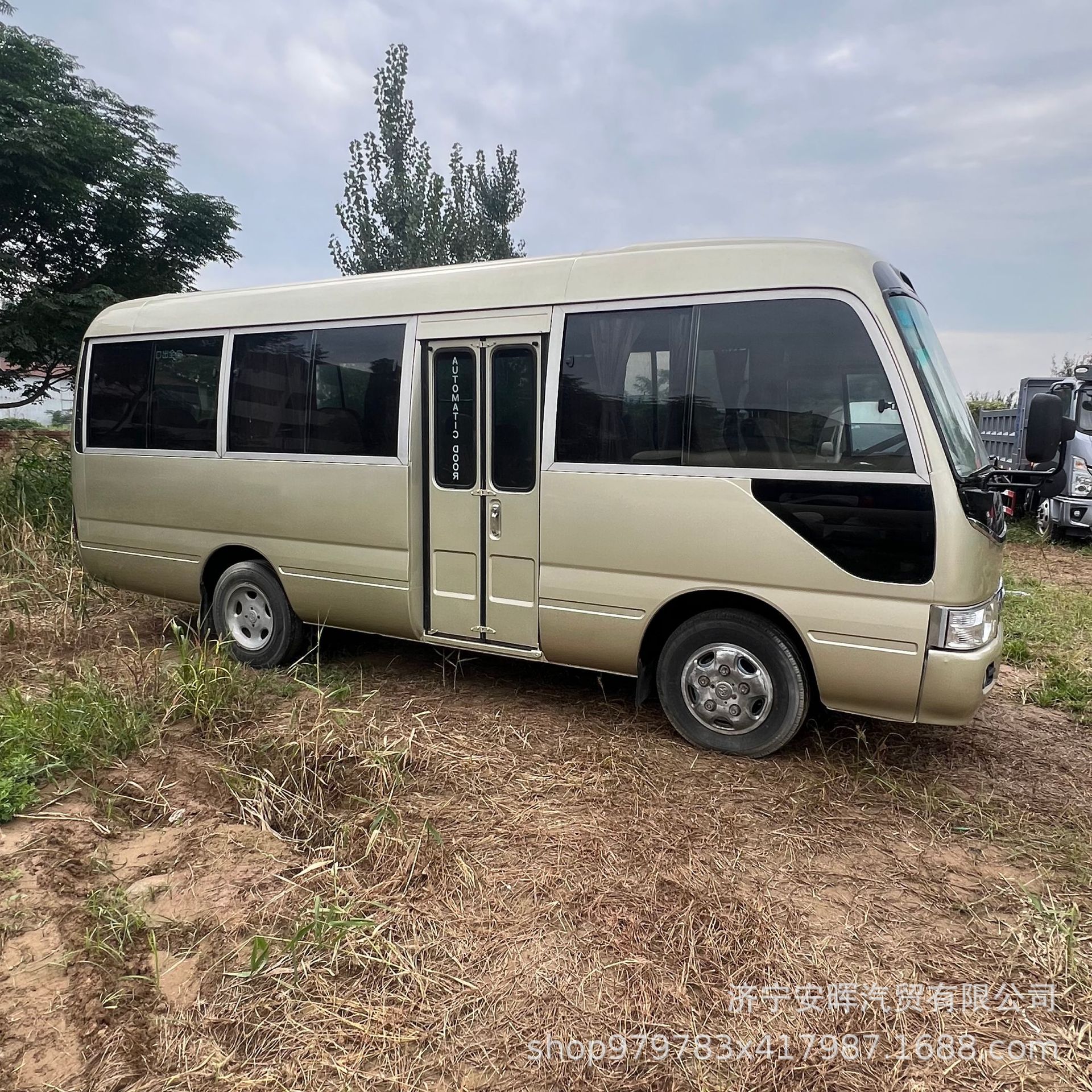 跨境直销考斯特 19-23座中型旅游 商务接待客车 电动门舒适驾驶室