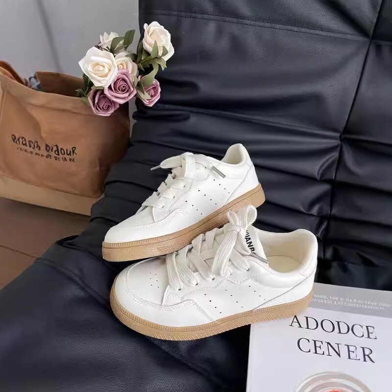 Factory Direct Sales 2025 Winter New High-Looking Sports and Leisure White Shoes Lace-Up Versatile Comfortable Breathable Sneakers Factory Direct Sales 2025 Winter New High-Looking Sports and Leisure White Shoes Lace-Up Versatile Comfortable Breathable Sneakers