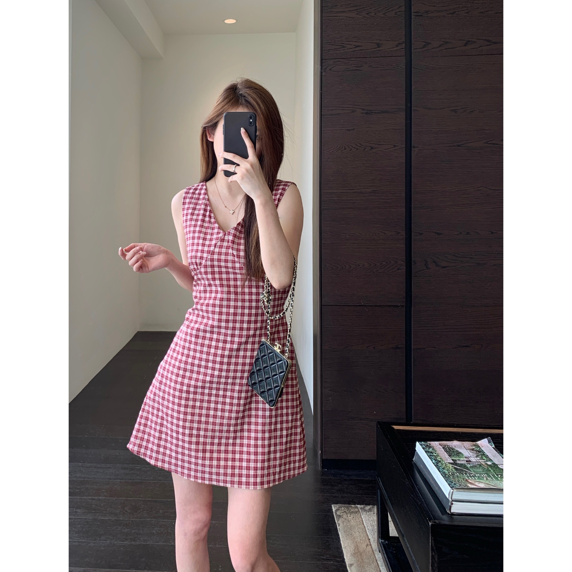 朵妮 ◆时髦红格纹～氛围感法式背心裙显瘦无袖连衣裙女夏季新款