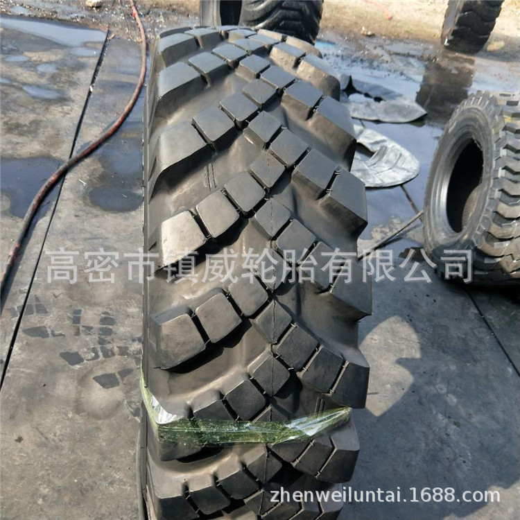 现货人字花纹越野轮胎 12.5-20 15.5-20 运输卡车工程机械轮胎