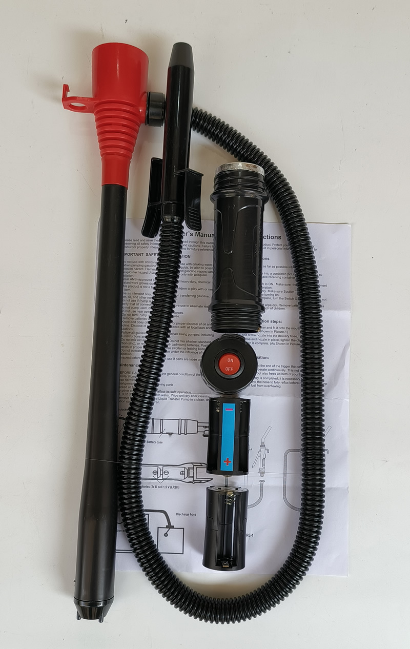 빨간색--작은 총--검은색 튜브