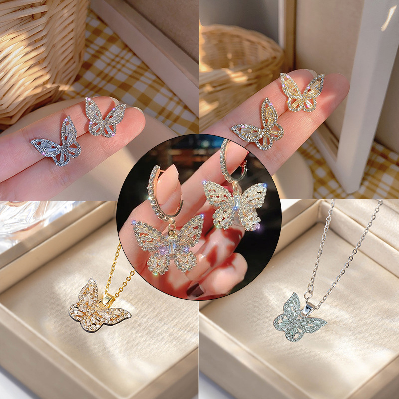 sophisticated fashionable earrings with zircon