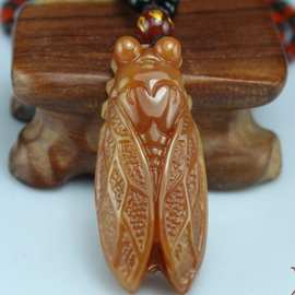 黄龙玉一鸣惊人吊坠 玉石男女款玉坠挂件