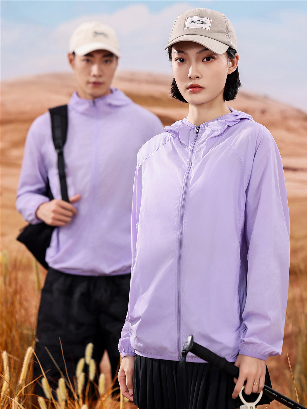 Light and thin breathable travel windbreaker for men and women