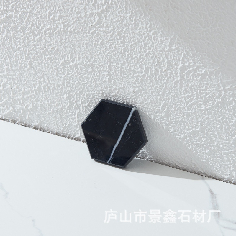 흑백 루트 육각형 10*10cm