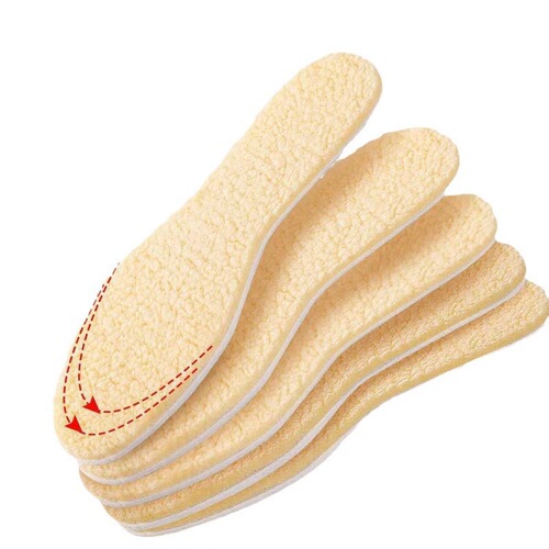 In winter, wool insole with thick velvet can be cut and fur can be integrated to absorb sweat, moisture, soft and comfortable, warm and warm.