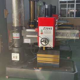Z3045X13摇臂钻床 机械摇臂钻床3045 自动进刀 摇臂钻床3040厂家