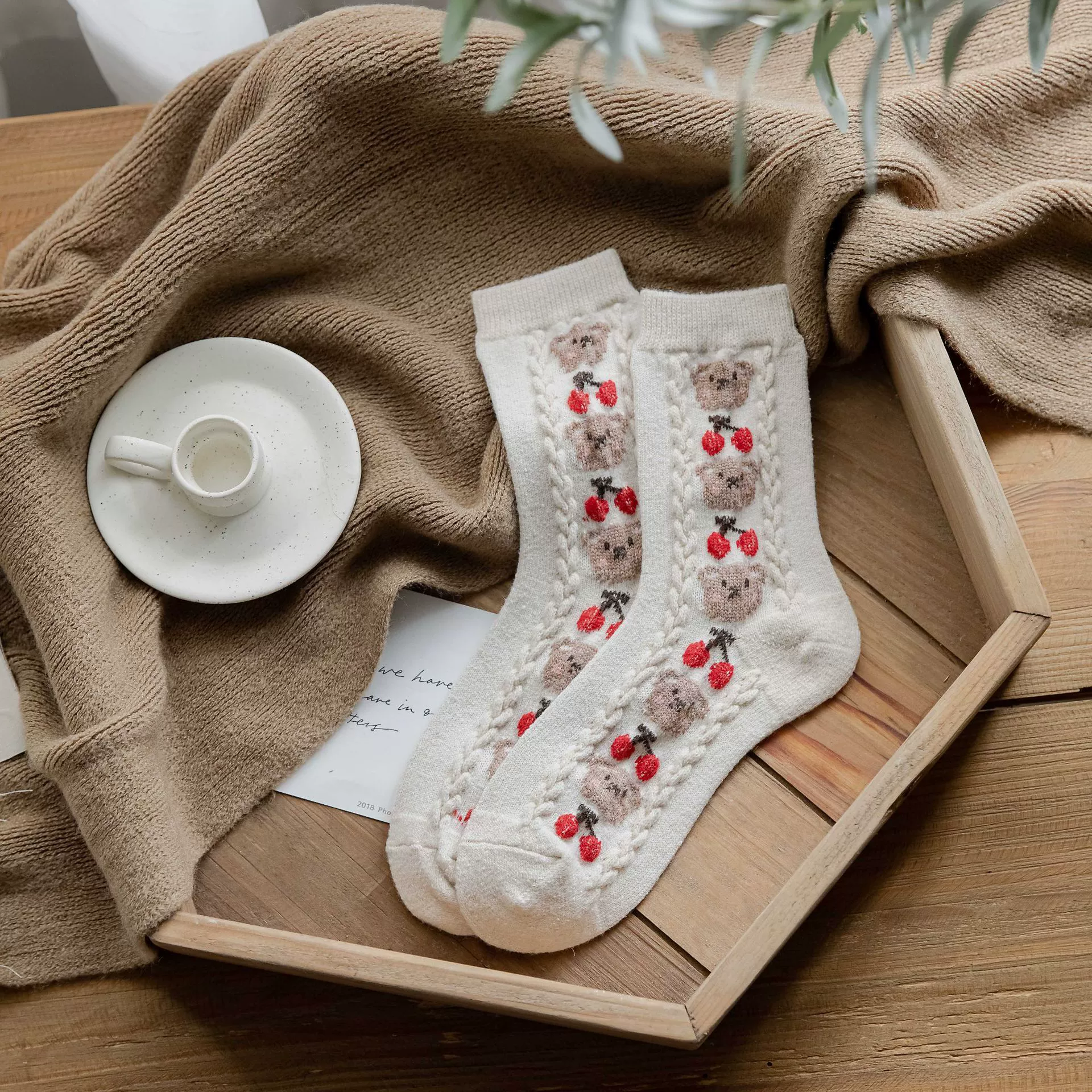 Woolen retro knee socks with bears - soft, cozy, fashionable; in Red, Biscuit, White Love, Cherry, Beige