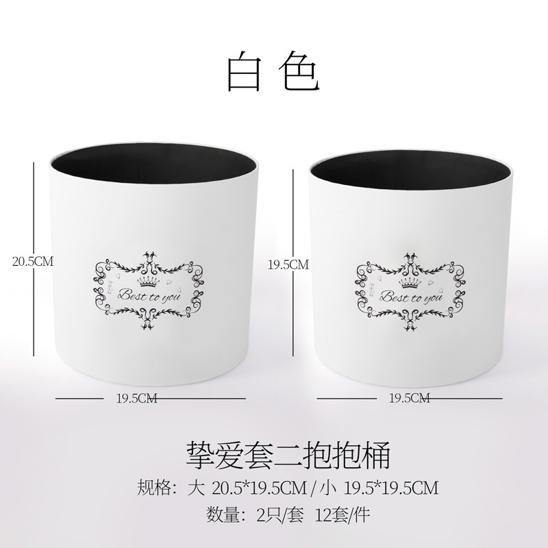 Día de San Valentín chino Conjunto francés Tres flores Cubo de abrazo DIY Fresa Bear Cubo de arreglos florales Floristería Materiales de embalaje de flores