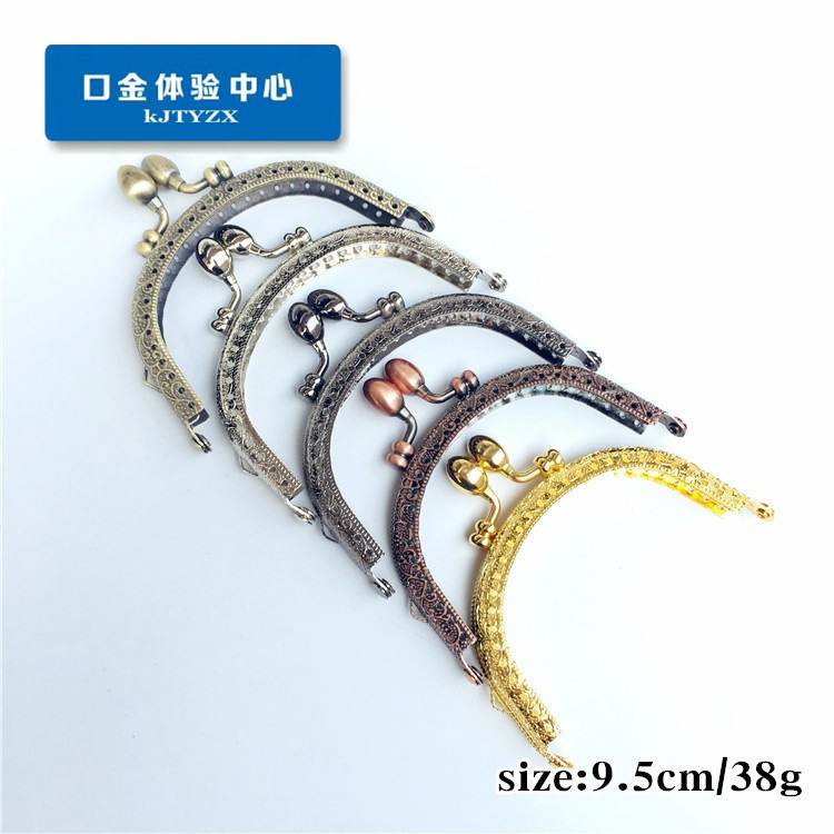 Orejas: 9.5CM cabezas de carro en relieve arqueado, brote de oro de varios colores abrazadera de hebilla