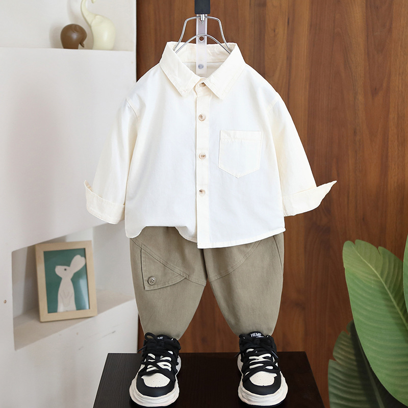 7072 Traje de tres piezas de primavera y otoño para niños 2025 primavera nueva chaqueta para niños traje de cardigan de punto ropa de bebé de moda