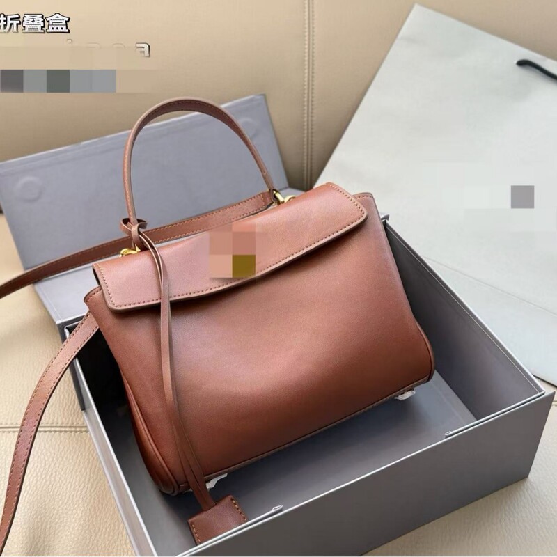 First-Layer Cowhide Paris Rodeo Bag, Large-Capacity Tote Bag, Genuine Leather Women's Bag, Niche Crossbody Bag, Trendy Handbag First-Layer Cowhide Paris Rodeo Bag, Large-Capacity Tote Bag, Genuine Leather Women's Bag, Niche Crossbody Bag, Trendy Handbag