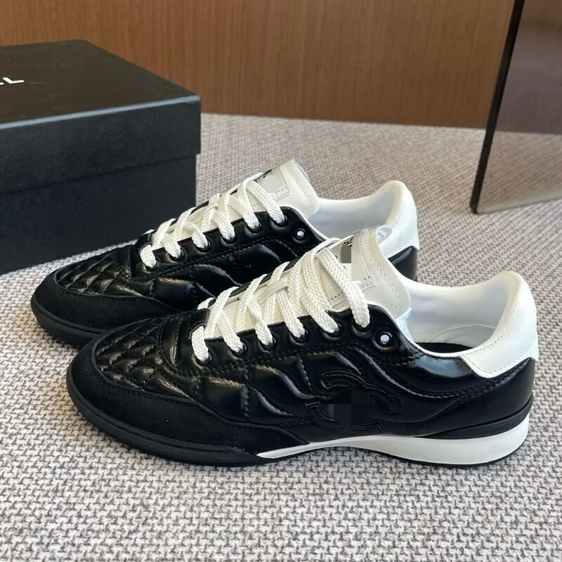 High-End Chanel-Style Sneakers for Women, Hidden Diamond Pattern German Training Shoes, Versatile and Comfortable Casual Tennis Shoes, in Stock for Immediate Delivery High-End Chanel-Style Sneakers for Women, Hidden Diamond Pattern German Training Shoes, Versatile and Comfortable Casual Tennis Shoes, in Stock for Immediate Delivery