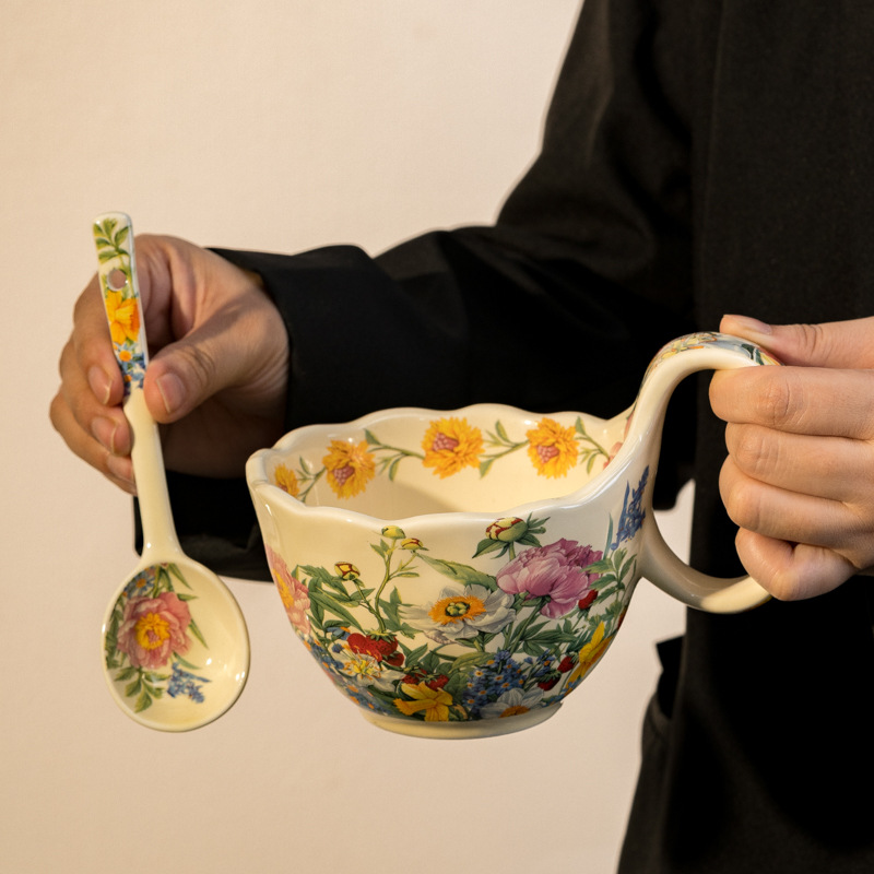 轻奢高级感陶瓷马克杯大容量水杯办公室咖啡杯闺蜜生日礼物伴手礼