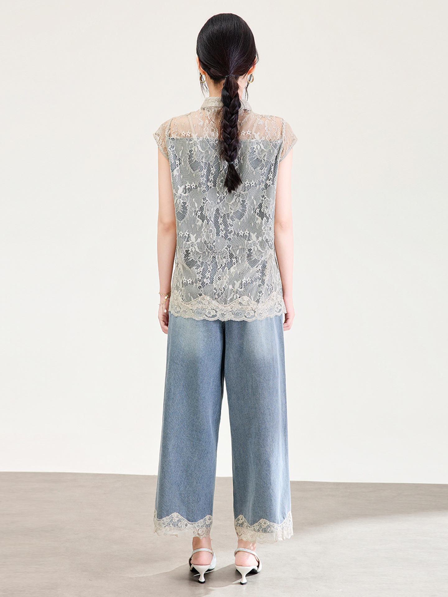 Bộ áo ren phối quần jeans nữ phong cách Trung Hoa mùa hè — màu kaki