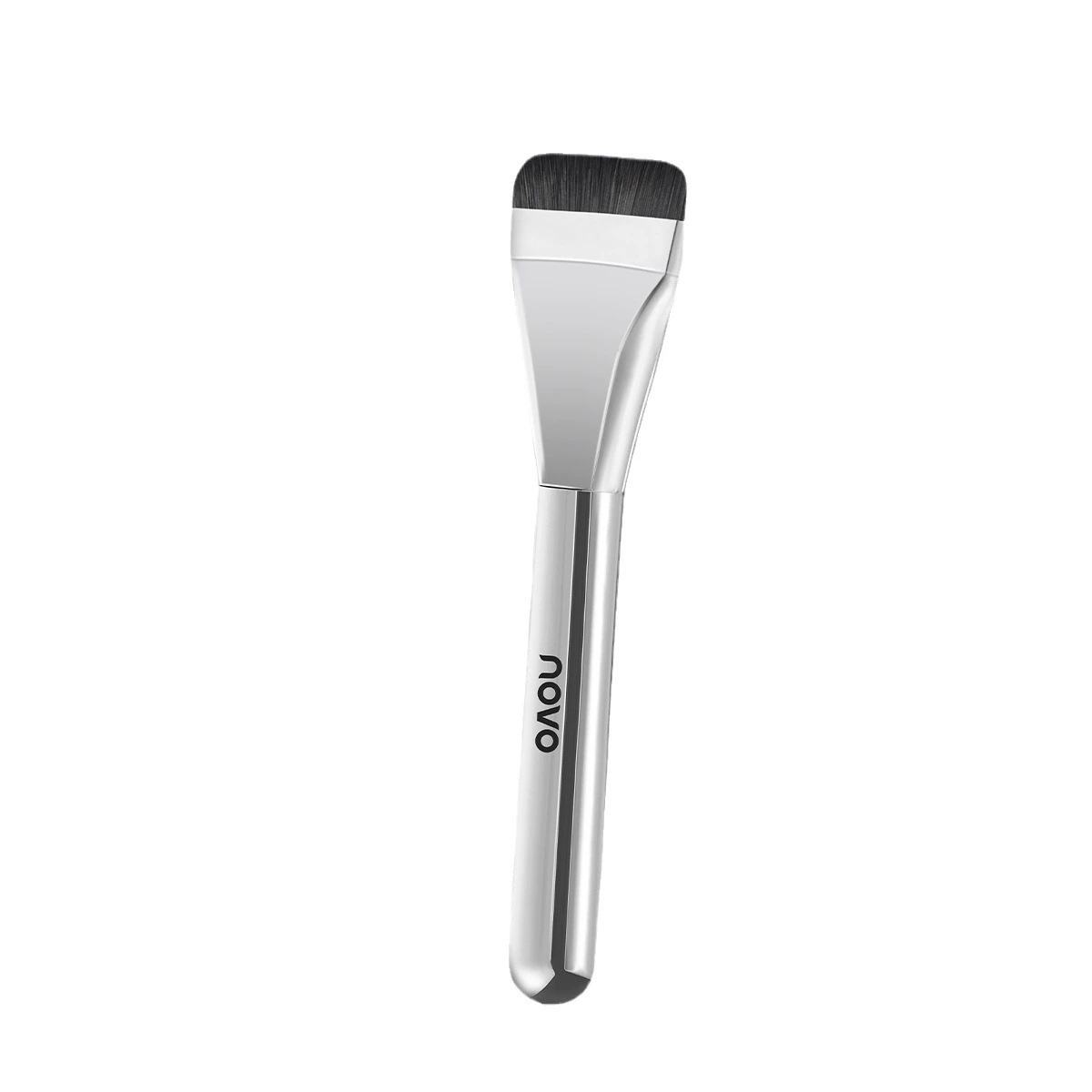 NOVO Foundation, brush, face mask, no trace