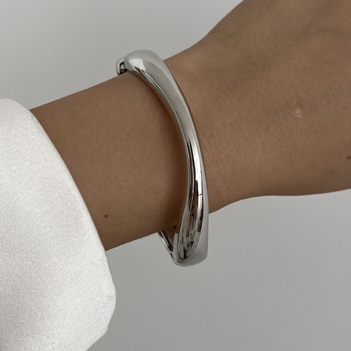 40g Weight Bangle Classification Alloy Chain Material 1 Piece Quantity Holiday, Daily Occasion Alloy Material Irregular, Solid Color Pattern Women's Gender Plating Design Hip-Hop, Exaggerated Style Hip-Hop Exaggerated Irregular Solid Color Alloy Bangles Wholesale 6