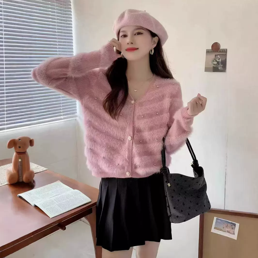 水貂绒短款外套女秋冬2025新款钉珠加厚毛衣开衫洋气时尚v领上衣