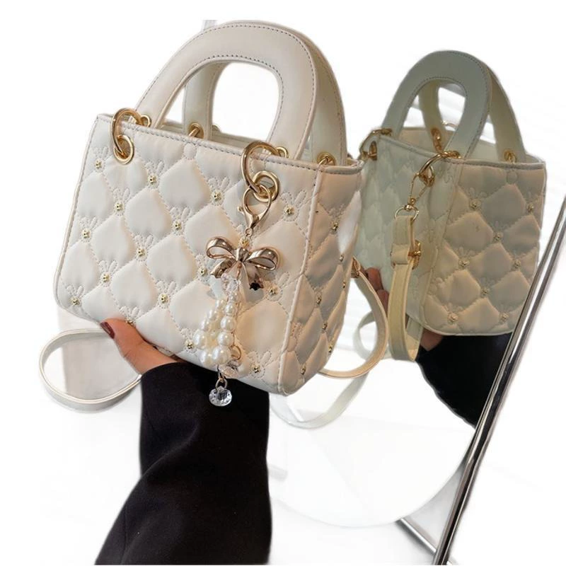 Handheld shoulder bag with diamond pattern, high-quality style, western style