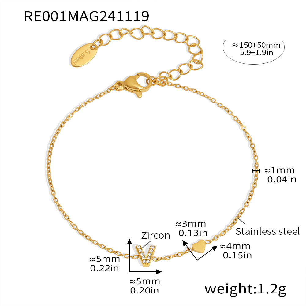 Qiong Yao Titanium Steel 26 letras con incrustaciones de circón Juego de joyas PVD chapado en oro real collar de retención de color pulsera anillo aretes