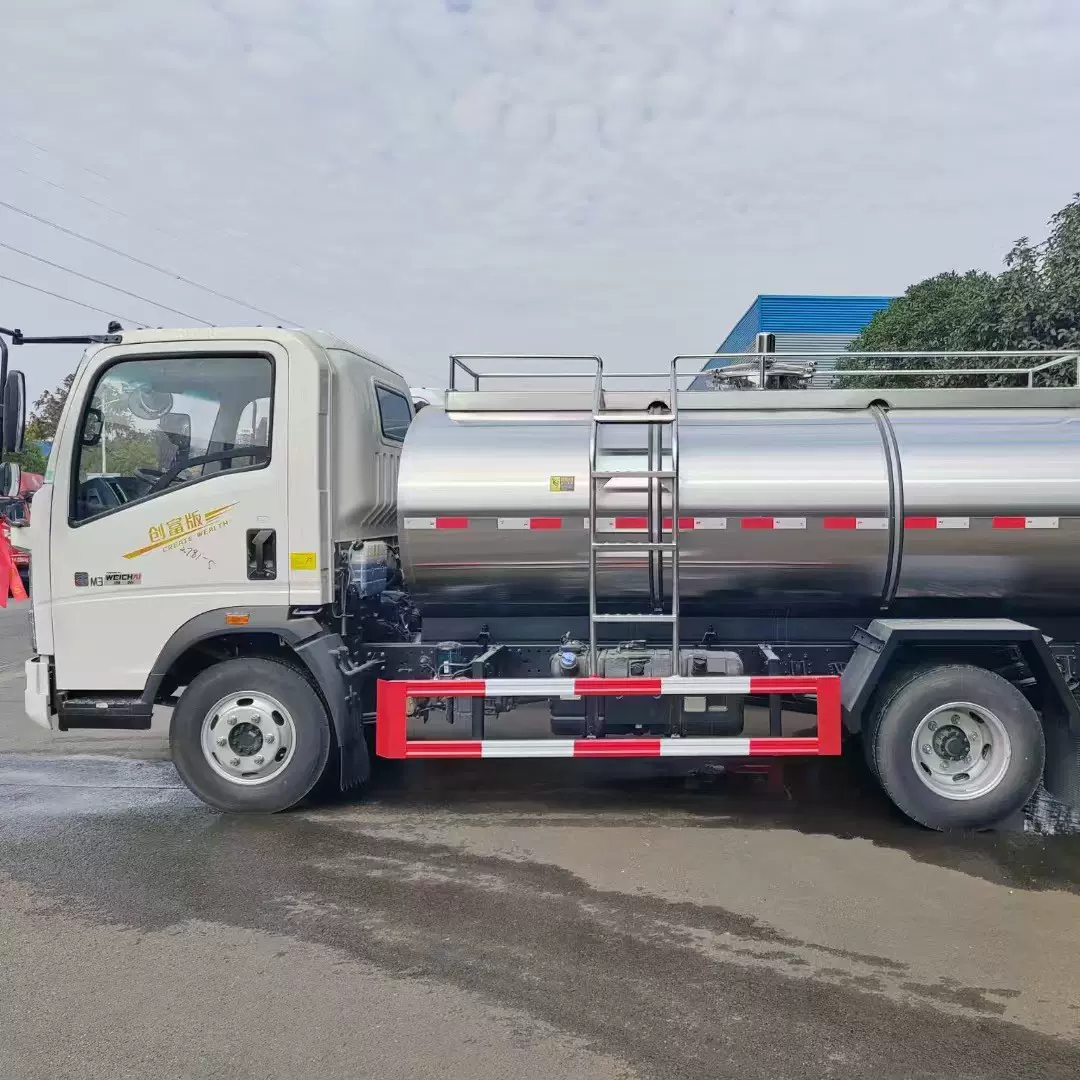 304食品级不锈钢保温奶罐车 4.7方液态食品运输车 鲜奶保鲜车