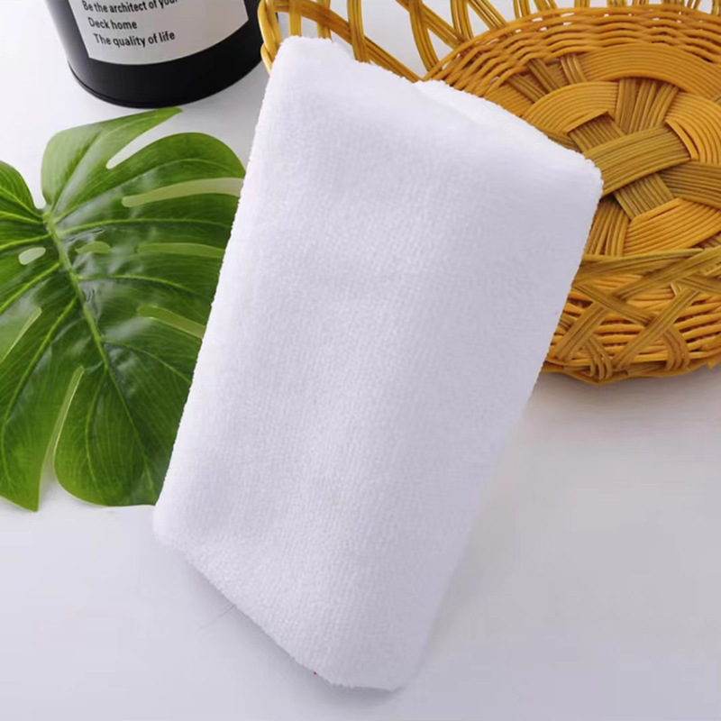 Disposable wet wipes