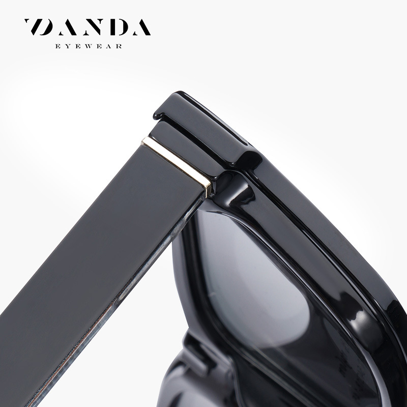 El polarizador magnético de protección solar de moda PZ1010 se puede equipar con gafas anti-luz azul de miopía, gafas de sol de protección solar de calle al aire libre