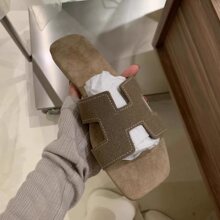 �ļ�����2025ܛ��H��ЬŮ�ٴ�ƽ�׆�ЬĥɰƤ��ʽ�⴩���eɳ����