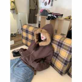 实拍~秋冬季美式慵懒复古显瘦咖啡色卫衣加绒毛领拉链外套女90929