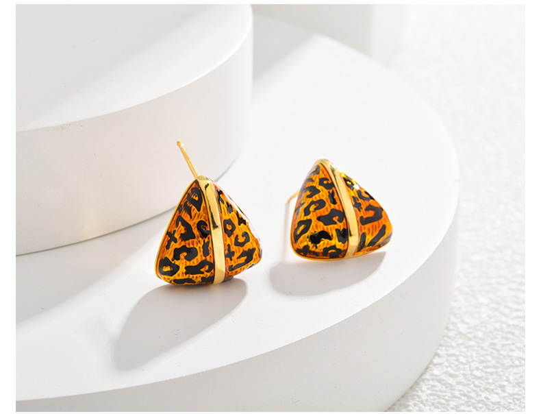 Women's Gender 1 Pair Vintage Style Classic Style C Shape U Shape Leopard Enamel Copper Earrings Ear Studs