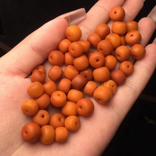 Natural beeswax old mound wax rich full old beeswax accessories Ketang jewelry origin wholesale