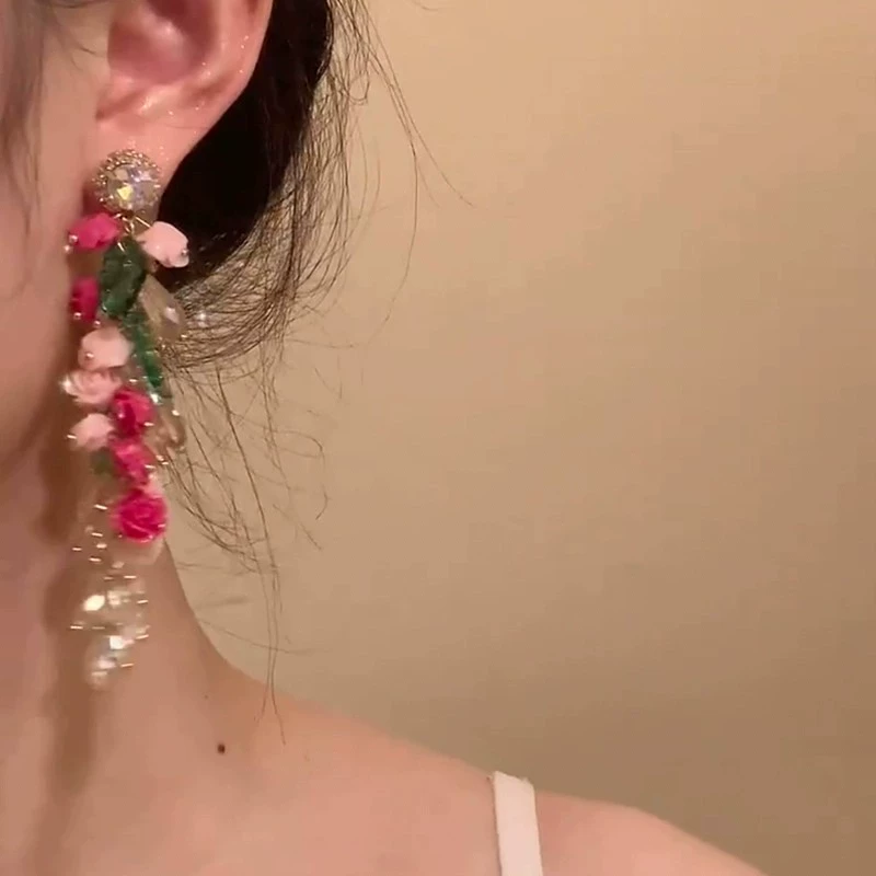 Retro fuchsia small design earrings, flowered