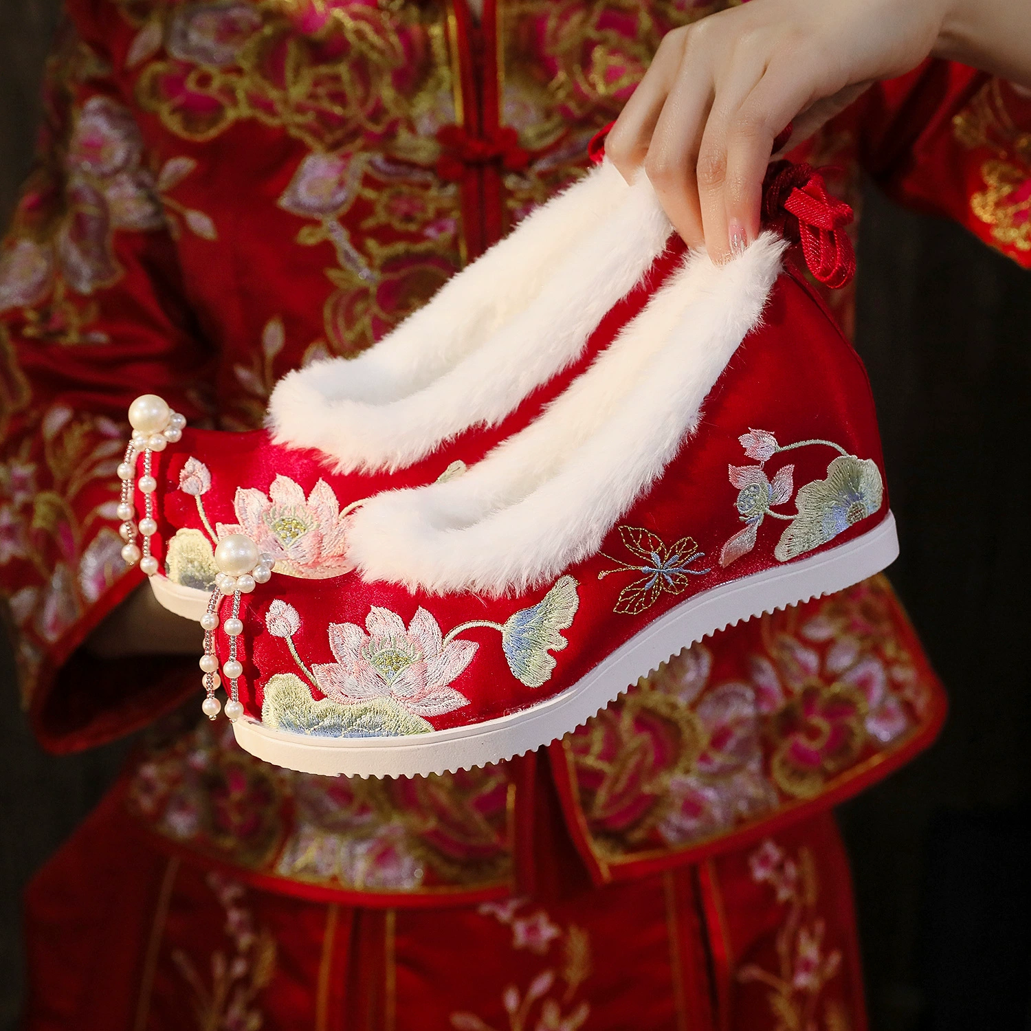 Fenglaiyi весна и осень новые туфли ханьфу с кисточками старинный стиль вышитые туфли невесты Xiuhe свадебные туфли в китайском стиле внутренние увеличивающие рост тканевые туфли