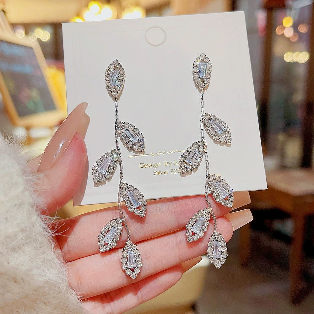 Серьги из серебра 925 пробы, Tassel из циркония, длинная легкая подвеска
