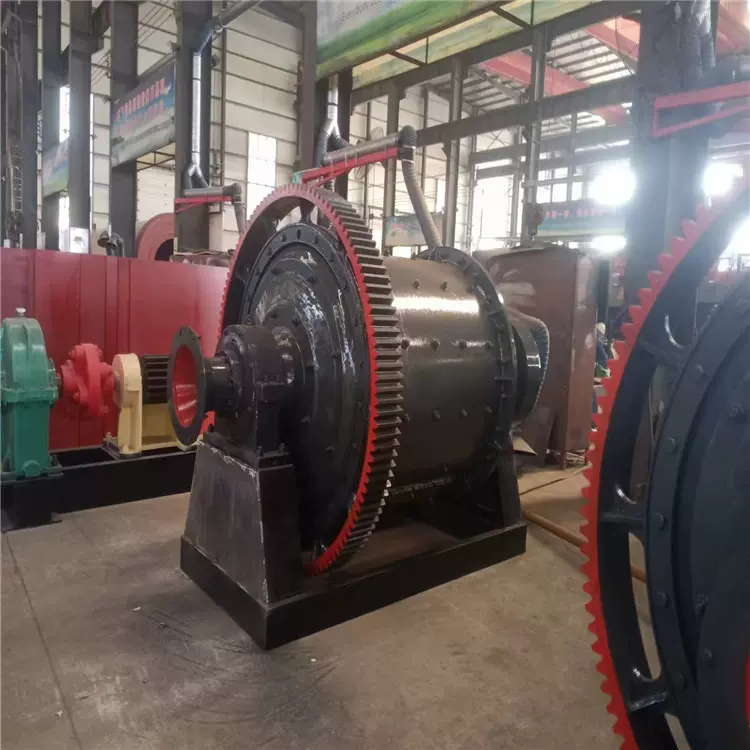 球磨机工厂直销价格小中大型2-20吨/小时研磨金银铜铁矿石球磨机