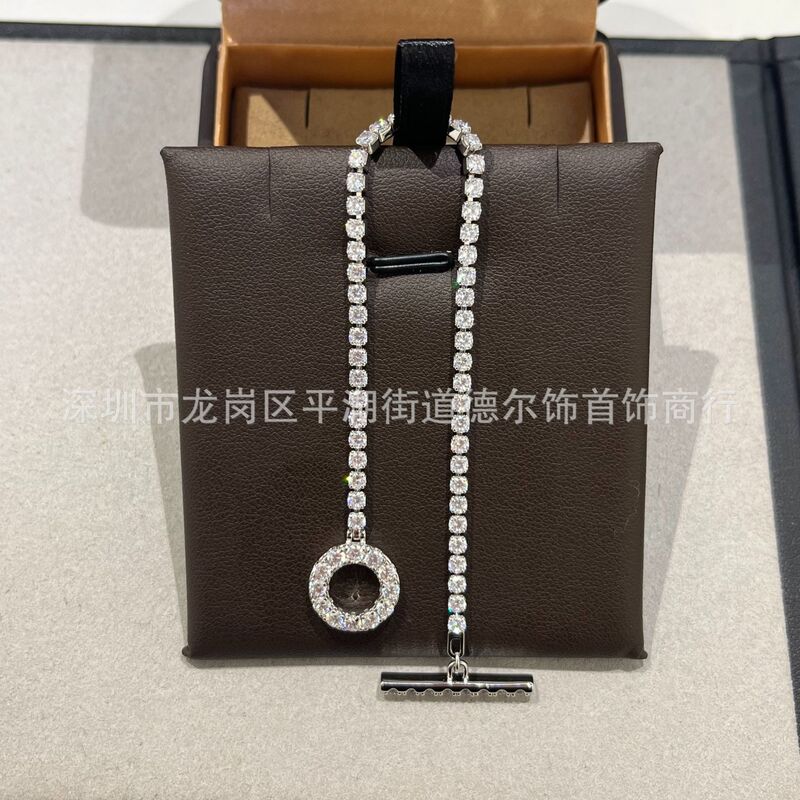 V gold plated gold high quality full diamond Q letter bracelet hand inlaid fashion simple small Q chain ring factory direct sales