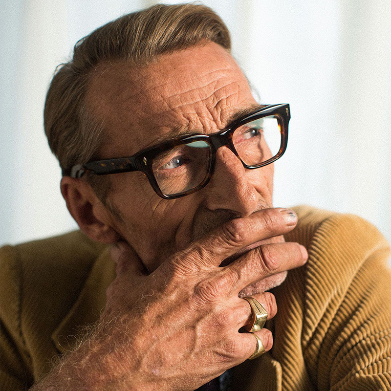 Moda europea y americana sin maquillaje rojo caja de red anti-luz azul espejo plano hombres y mujeres pequeño libro rojo salvaje montura de gafas de uñas de arroz al por mayor