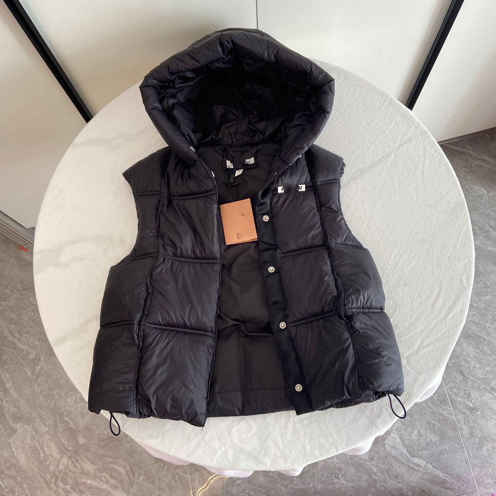 2024 Autumn/Winter New Arrival for Boys, Girls, and Children (Medium and Large Sizes) - Versatile Hooded Down Jacket, Warm Vest, Matching Outfit for Parents and Children