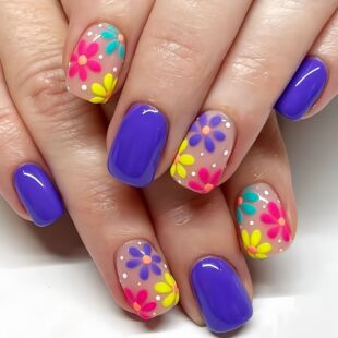 Short Blue Square Nail Art Patch Spring and Summer Fashion Plant Flower Pattern Nail Art Patch Removable 24 Pieces