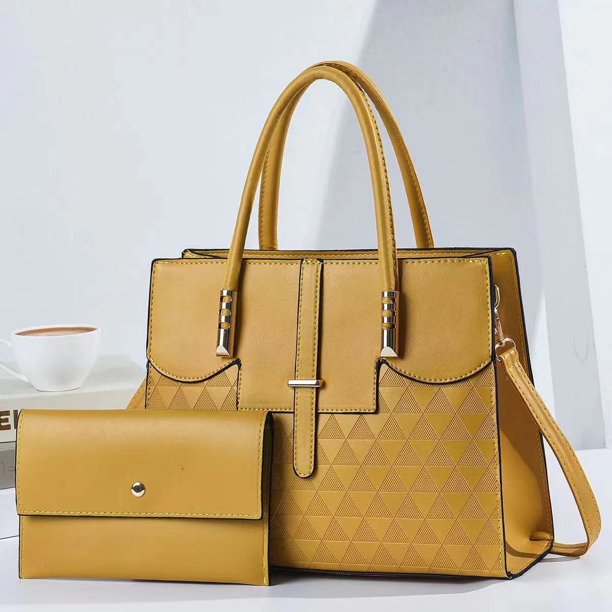Women's Medium Pu Leather Triangle Geometric Classic Style Zipper Buckle Bag Sets display picture 6