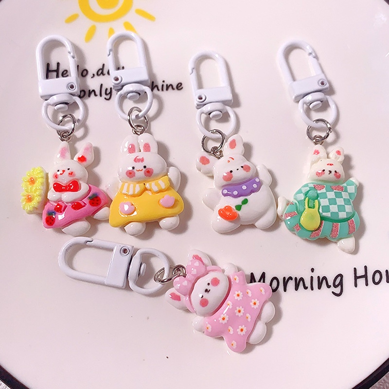 Cartoon verano viaje conejo llavero in dulce chica amiga regalo mochila colgante accesorios de resina, etc.