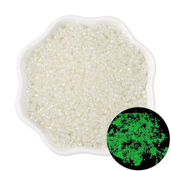 glossy beads