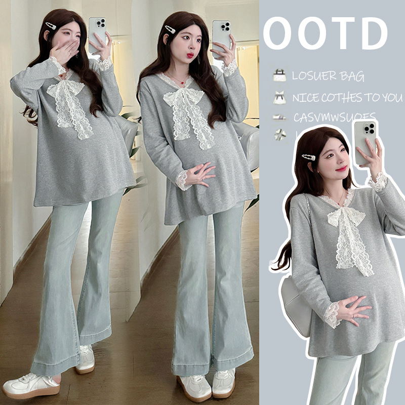 Real Shot of 2025 New Autumn Maternity Tops: Sweet Lace Bow Patchwork Knitted Maternity Base Shirt
