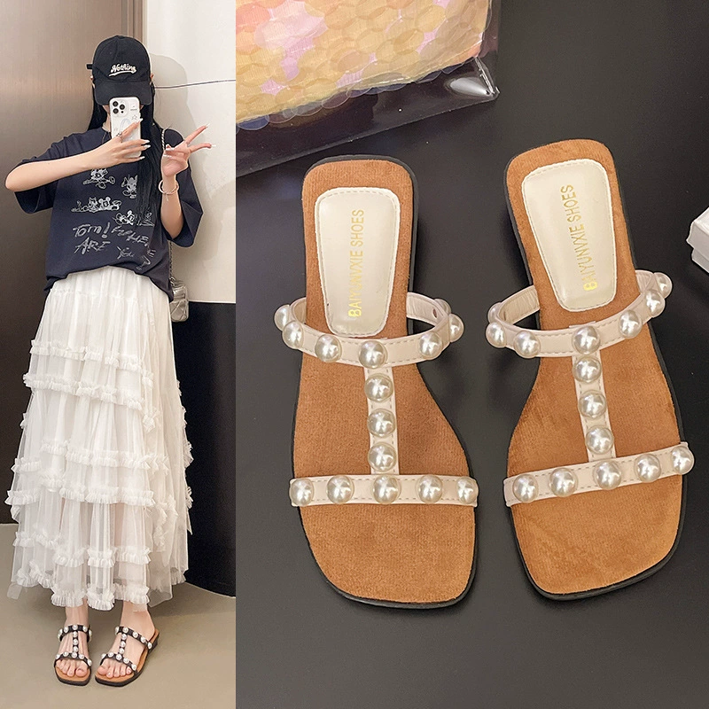 2025 новых летних сандалий с жемчужными ремешками для женщин, модные и легко сочетающиеся, туфли на низком каблуке с открытым носком, сандалии для верхней одежды и тапочки.