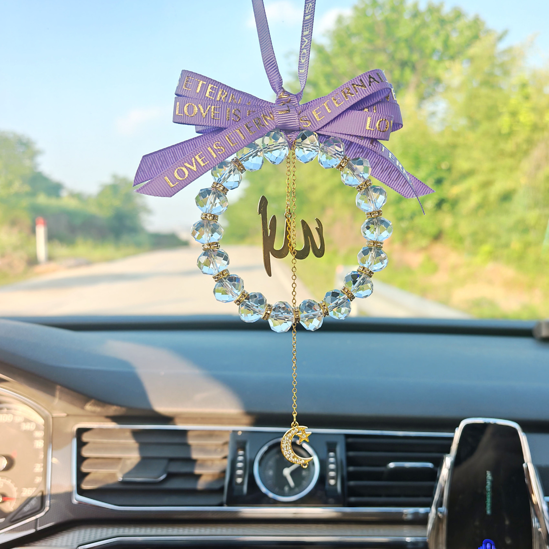 High-End Crystal Car Hanging Ornament for Rearview Mirror, Women's Style Cross with Pearl Flowers, Popular Online Model