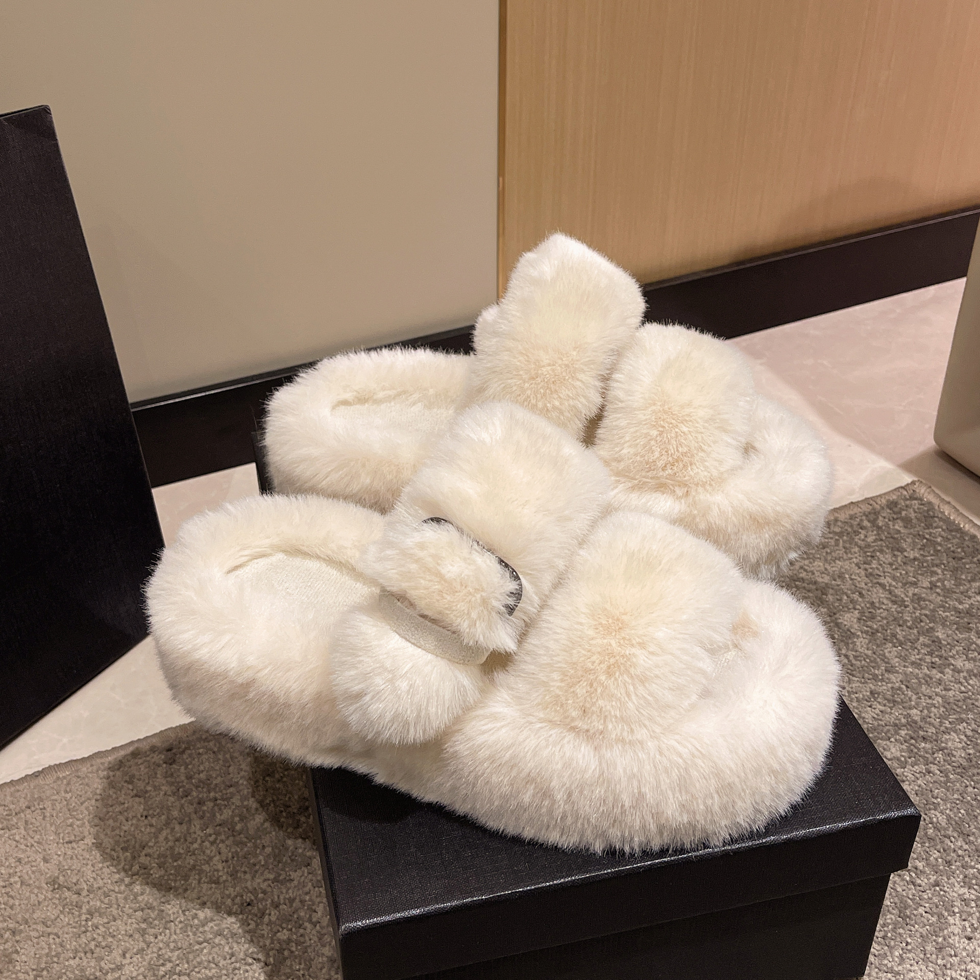 Women's Slippers 6