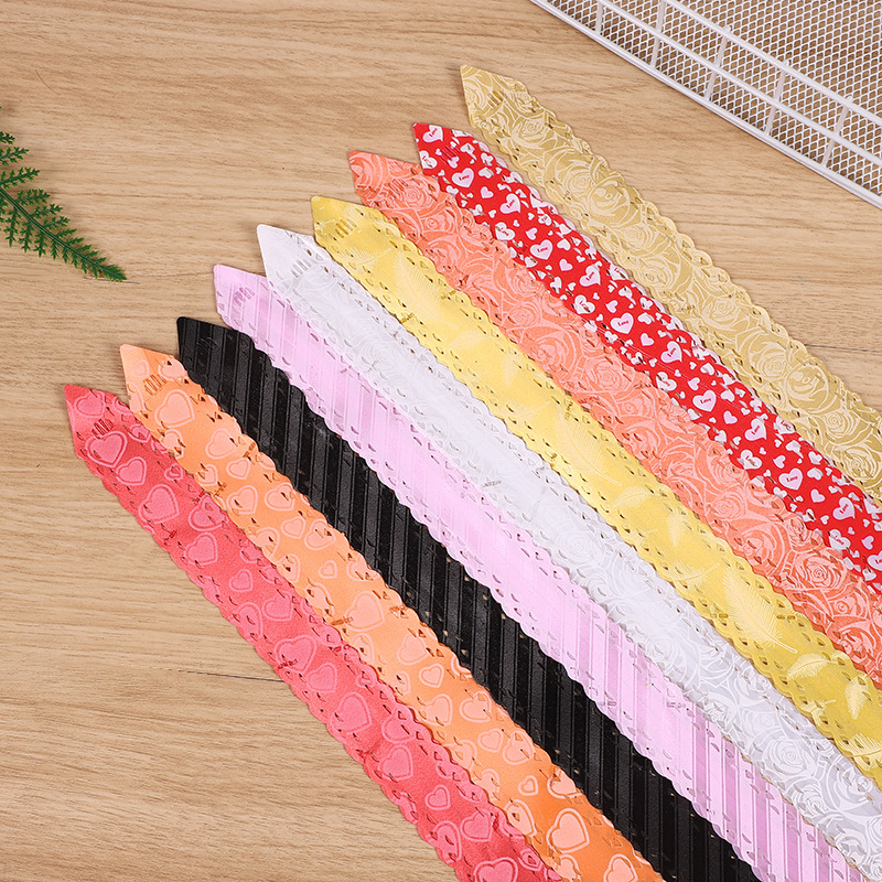 Comercio exterior Venta caliente 30 hueco impreso encaje dibujado a mano flor Navidad cumpleaños regalo embalaje arco dibujado flor cinta