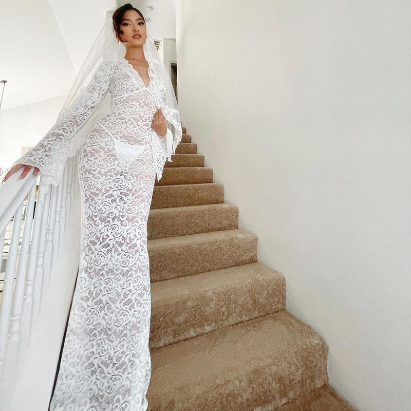 Durchsichtiges Patchwork-Kleid, sexy, tiefer V-Ausschnitt, ausgestellte Ärmel, langer Rock_voghion.com