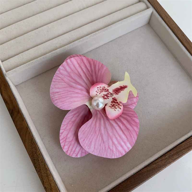 IG Style Sweet Flower Cloth Inlay Pearl Hair Clip Hair Claws 1 Piece display picture 12